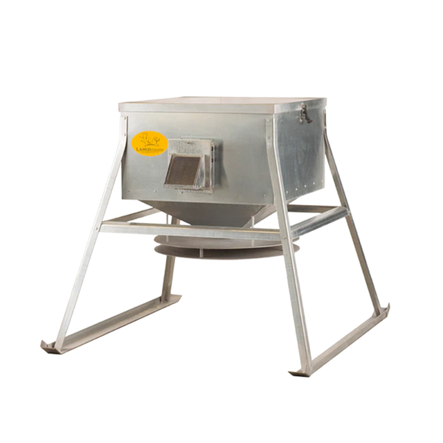 LAMCO Low Throw Corn Feeder -Galvanized